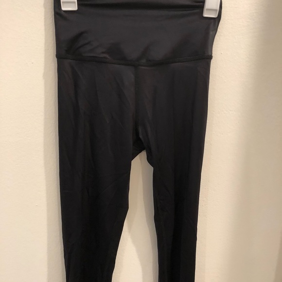 Beyond Yoga Black High Waisted Legging with Stretchy “Leather-like” fabric. - Picture 5 of 8